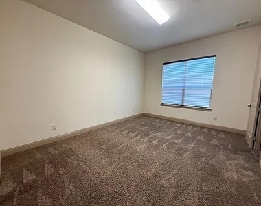 9001 Blue Water Drive - Photo Thumbnail 18