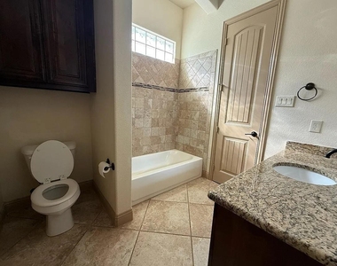 9001 Blue Water Drive - Photo Thumbnail 16