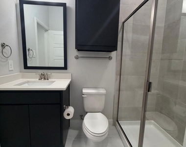 12609 Diamond Creek Drive - Photo Thumbnail 33