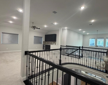 12609 Diamond Creek Drive - Photo Thumbnail 25