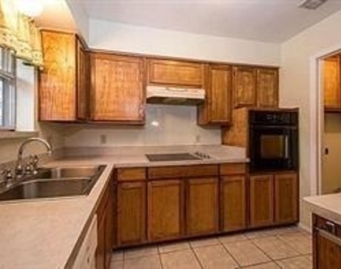 6481 Whitehurst Drive - Photo Thumbnail 8