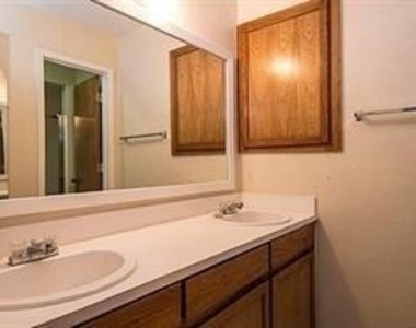 6481 Whitehurst Drive - Photo Thumbnail 14