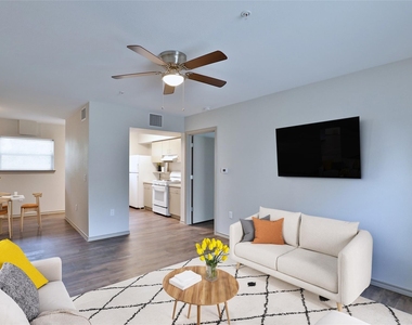 2800 Sayles Boulevard - Photo Thumbnail 6
