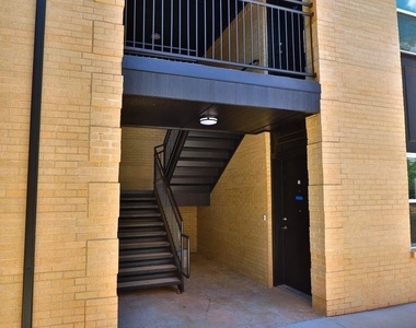 2800 Sayles Boulevard - Photo Thumbnail 2