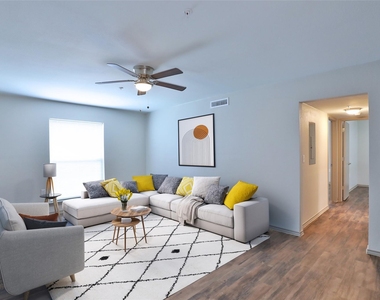 2800 Sayles Boulevard - Photo Thumbnail 3