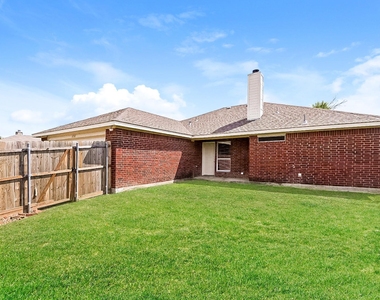1731 Reynolds Street - Photo Thumbnail 14