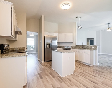 1731 Reynolds Street - Photo Thumbnail 8