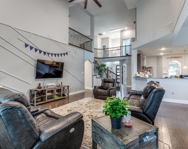 1412 Baynes Drive - Photo Thumbnail 6