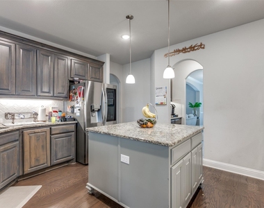 1412 Baynes Drive - Photo Thumbnail 13
