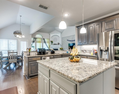 1412 Baynes Drive - Photo Thumbnail 10