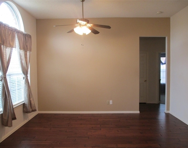 6005 Jewel Drive - Photo Thumbnail 9