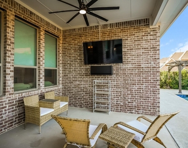 2000 Johnson Road - Photo Thumbnail 11