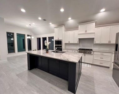 2524 Lafayette Drive - Photo Thumbnail 19