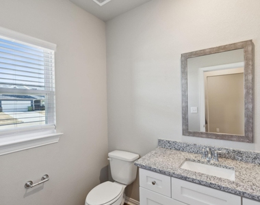 712 Taliaferro - Photo Thumbnail 16