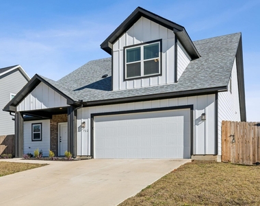 712 Taliaferro - Photo Thumbnail 1