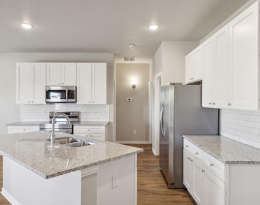 712 Taliaferro - Photo Thumbnail 8