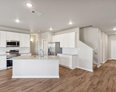 712 Taliaferro - Photo Thumbnail 5