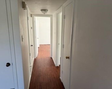 305 Lampe Street - Photo Thumbnail 4