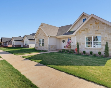 1527 Fletchers Path - Photo Thumbnail 1