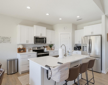 1527 Fletchers Path - Photo Thumbnail 8