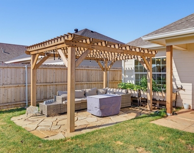 1527 Fletchers Path - Photo Thumbnail 33