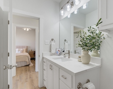 1527 Fletchers Path - Photo Thumbnail 31