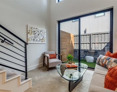 4918 Bryan Street - Photo Thumbnail 6