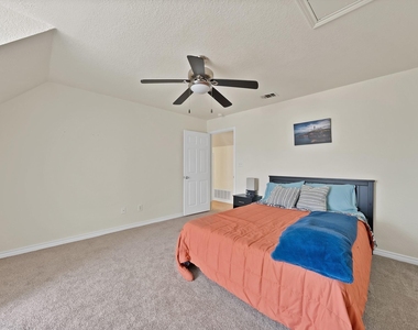9580 Brockrim Lane - Photo Thumbnail 16