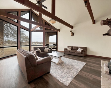 9580 Brockrim Lane - Photo Thumbnail 3