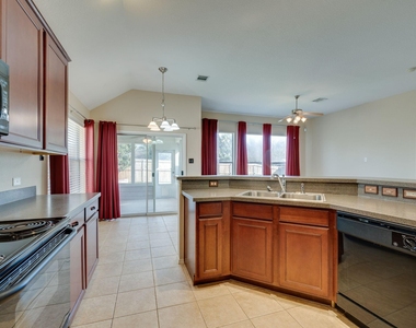 3816 Denridge Lane - Photo Thumbnail 6