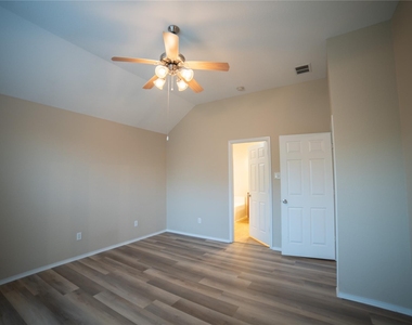 3816 Denridge Lane - Photo Thumbnail 10