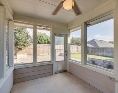 3816 Denridge Lane - Photo Thumbnail 16