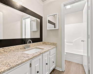 8133 Foxfire Lane - Photo Thumbnail 5