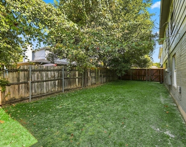 8133 Foxfire Lane - Photo Thumbnail 10