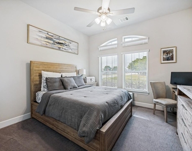 1511 Brandenburg Street - Photo Thumbnail 18