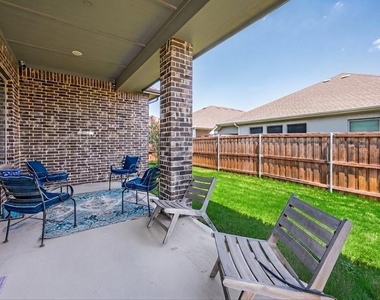 1511 Brandenburg Street - Photo Thumbnail 23