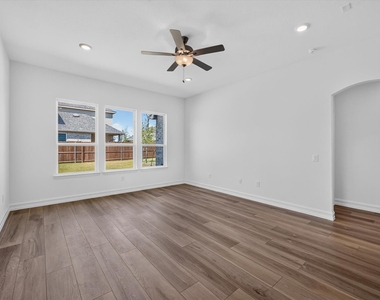 4001 Maida Road - Photo Thumbnail 6