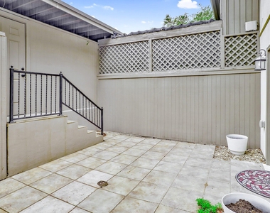 4505 Rawlins Street - Photo Thumbnail 13