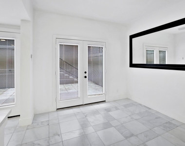 4505 Rawlins Street - Photo Thumbnail 5