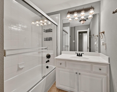 7109 Langmuir Drive - Photo Thumbnail 16