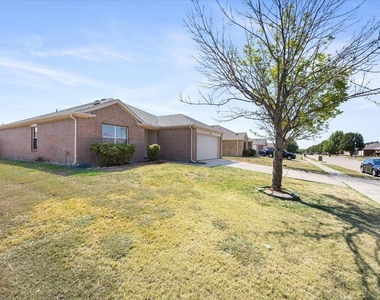1506 Waters Edge Drive - Photo Thumbnail 1