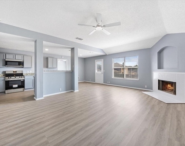 1506 Waters Edge Drive - Photo Thumbnail 16