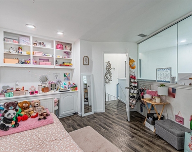 5100 Verde Valley Lane - Photo Thumbnail 22
