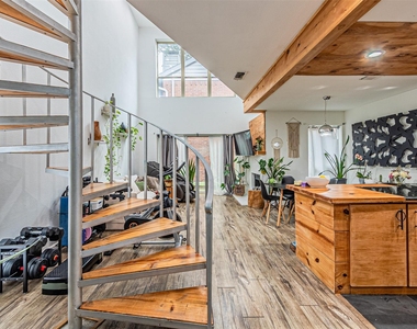 5100 Verde Valley Lane - Photo Thumbnail 6