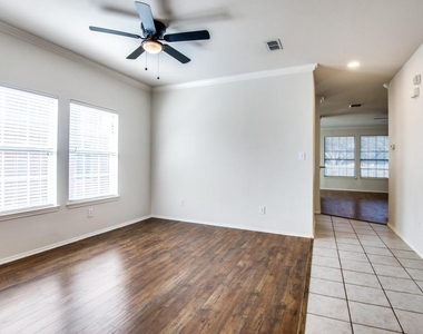 5121 Timber Park Drive - Photo Thumbnail 4