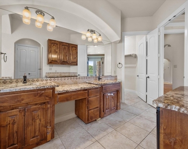 3325 Vista Lake Circle - Photo Thumbnail 27