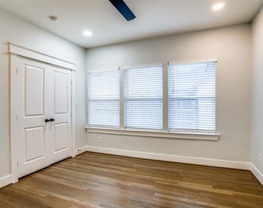 619 Pembroke Avenue - Photo Thumbnail 21