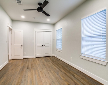 619 Pembroke Avenue - Photo Thumbnail 16