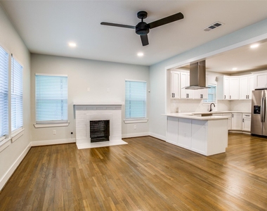 619 Pembroke Avenue - Photo Thumbnail 2