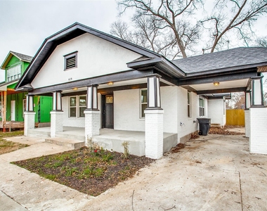 619 Pembroke Avenue - Photo Thumbnail 6